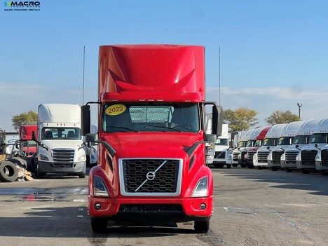 Vehicle photo thumbnail 2