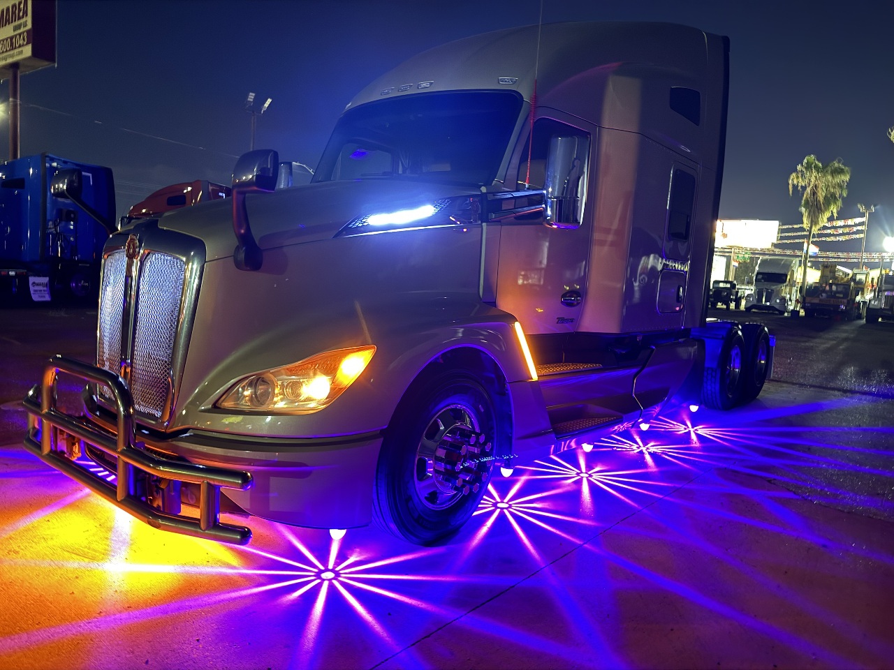 2023 KENWORTH T680 NEXT GENERATION Tandem Axle Sleeper #1 2023 KENWORTH T680 NEXT GENERATION Tandem Axle Sleeper #1