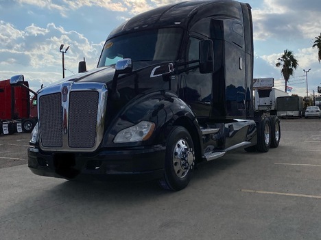2019 KENWORTH T680 Tandem Axle Sleeper #1062