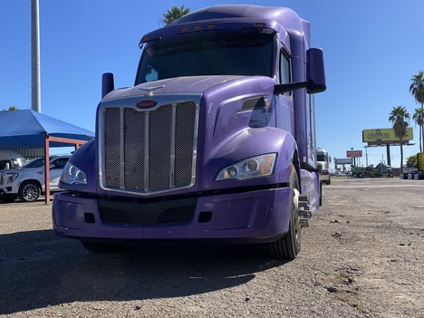 2023 PETERBILT 579 Tandem Axle Sleeper #1068