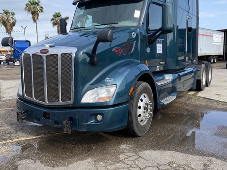 2019-peterbilt-579-tandem-axle-sleeper #1090