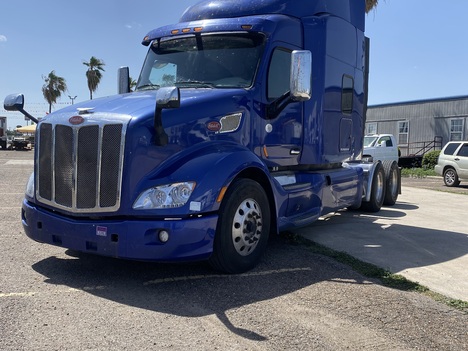 2019 PETERBILT 579 Tandem Axle Sleeper #1098