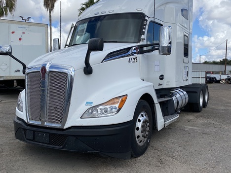2023 KENWORTH T680 