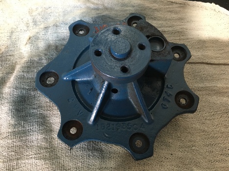2002 INTERNATIONAL DT466E Water Pump #10960