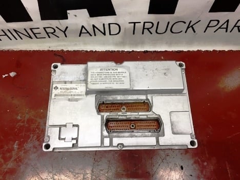 USED 2001 INTERNATIONAL DT466E T444E COMPUTER / ELECTRONIC CONTROL TRUCK PARTS #11161