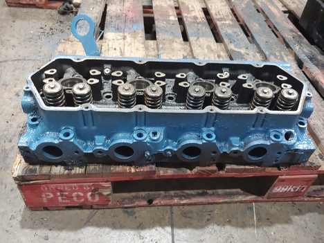 USED 1996 INTERNATIONAL T444E CYLINDER HEAD TRUCK PARTS #11280
