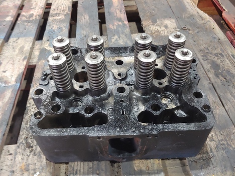 USED 1998 CUMMINS N14 CELECT PLUS CYLINDER HEAD TRUCK PARTS #11324