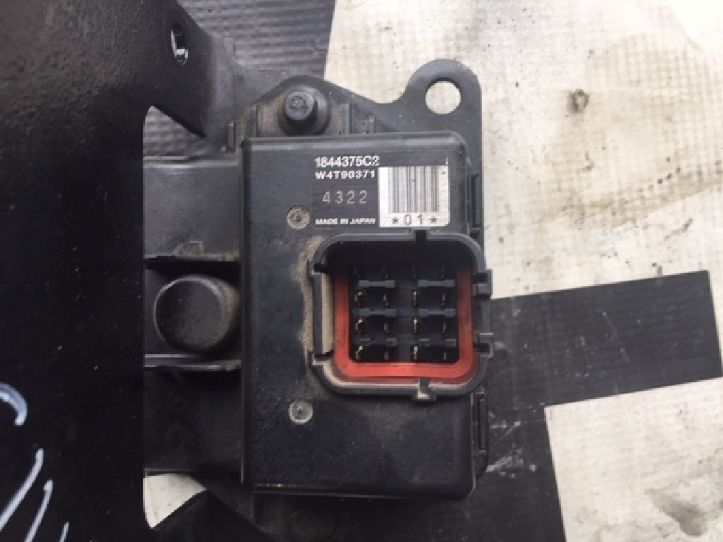 USED INTERNATIONAL DT466E EGR COMPUTER / ELECTRONIC CONTROL FOR SALE 12142