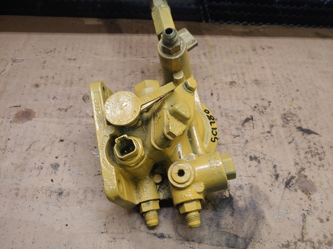 2003 CAT C15 FUEL FILTER HOUSING FOR SALE #136-5017, 1365017