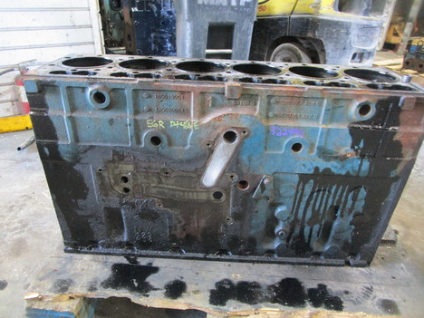 USED INTERNATIONAL DT466E ENGINE BLOCK TRUCK PARTS #15732