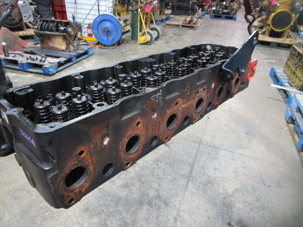 USED INTERNATIONAL MAXXFORCE DT CYLINDER HEAD FOR SALE 15761