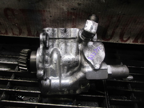 USED INTERNATIONAL MAXXFORCE DT FUEL PUMP TRUCK PARTS #15905