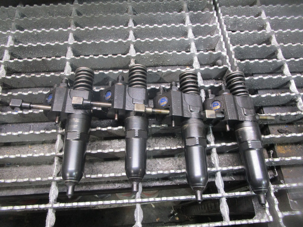 DETROIT DIESEL 6V92 FUEL INJECTOR FOR SALE #3006556