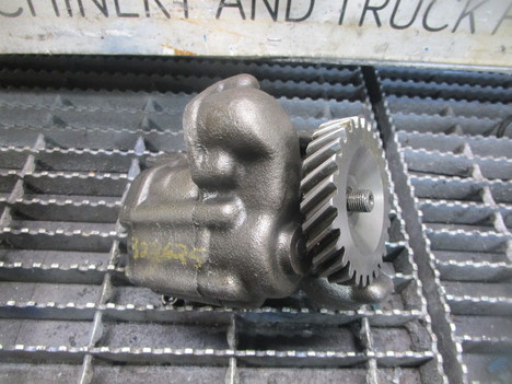 USED HERCULES LDT465 OIL PUMP TRUCK PARTS #16629