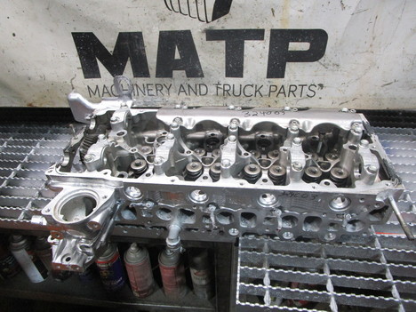 USED ISUZU 4JJ1 CYLINDER HEAD TRUCK PARTS #17247