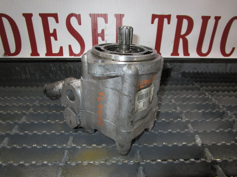 USED CUMMINS TRW HYDRAULIC PUMP TRUCK PARTS #17326