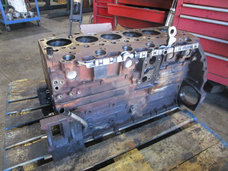 USED MERCEDES-BENZ OM906LA ENGINE BLOCK TRUCK PARTS #17334