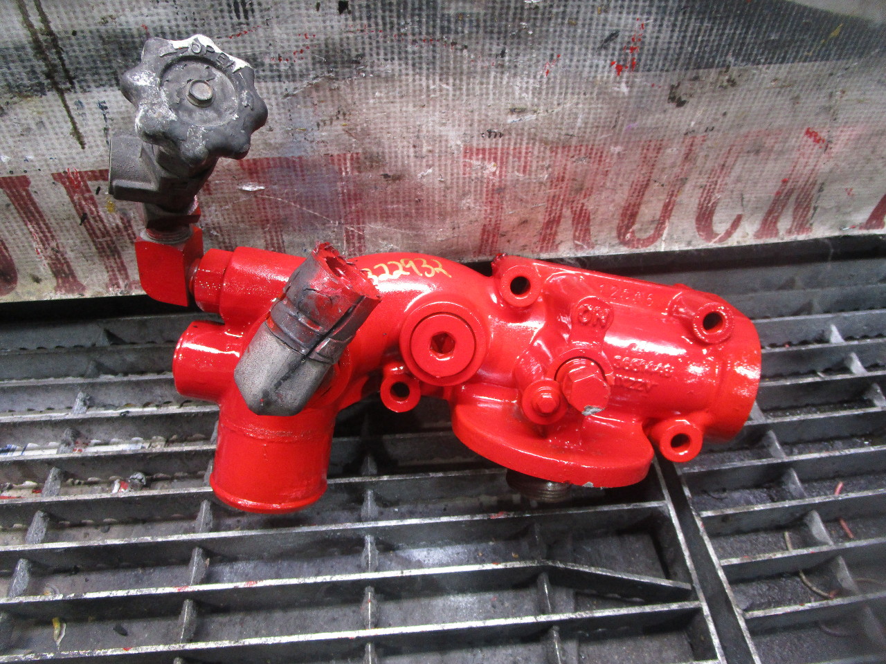 CUMMINS ISX FUEL WATER SEPARATOR FOR SALE 3681446