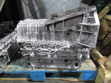 USED ISUZU 4JJ1 ENGINE BLOCK TRUCK PARTS #17873