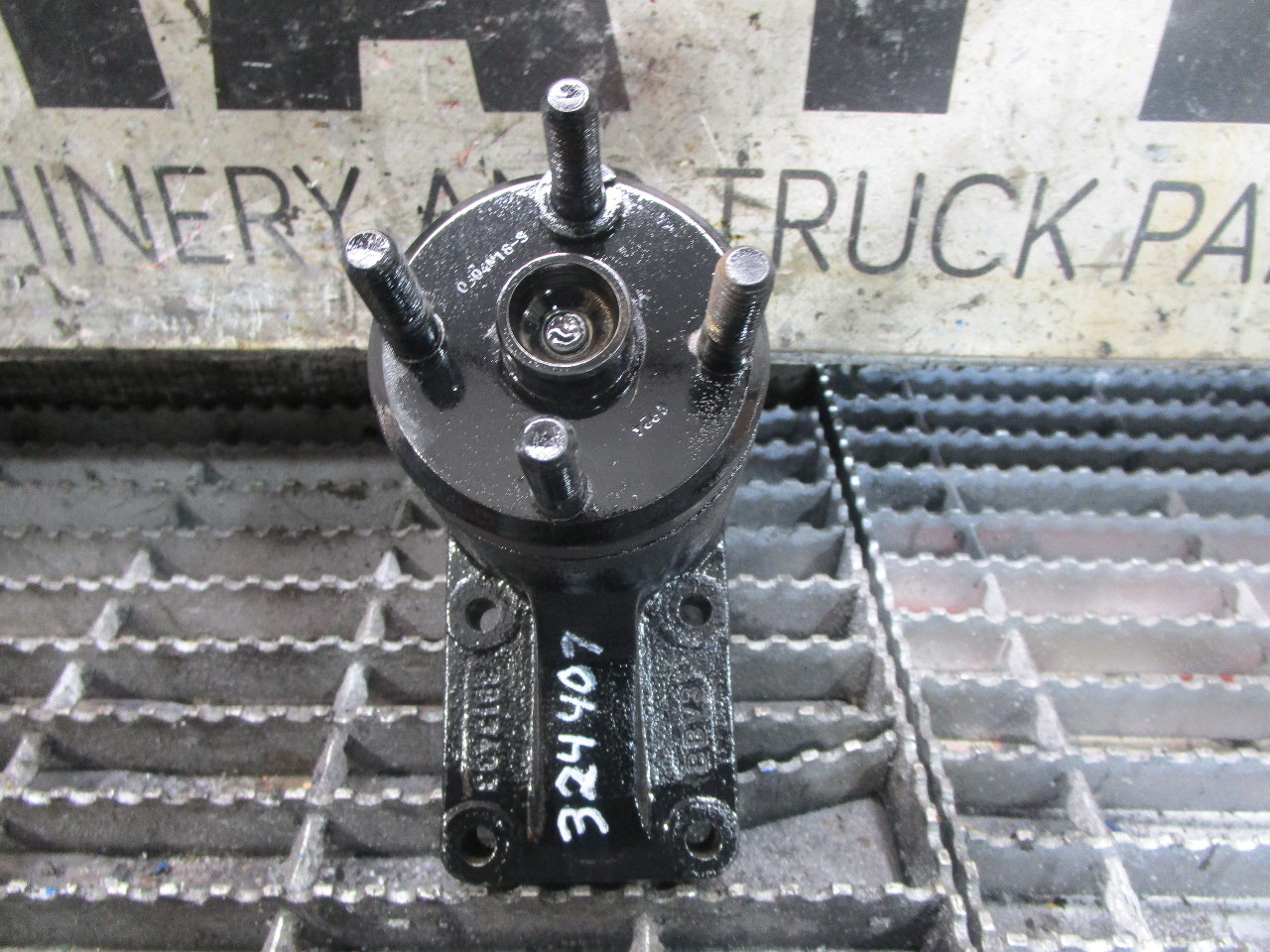 CUMMINS 5.9L FAN HUB FOR SALE #200307
