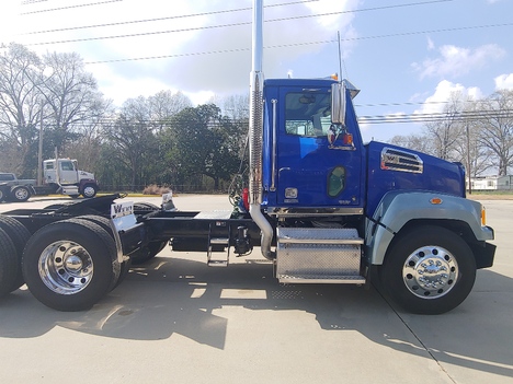USED 2018 WESTERN STAR 4700SF TANDEM AXLE DAYCAB TRUCK #1128-3