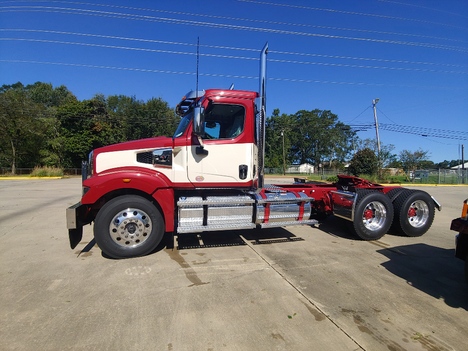 NEW WESTERN STAR 49X TANDEM AXLE DAYCAB TRUCK #1131-2