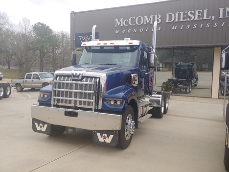 NEW WESTERN STAR 49X TANDEM AXLE DAYCAB TRUCK #1131-3