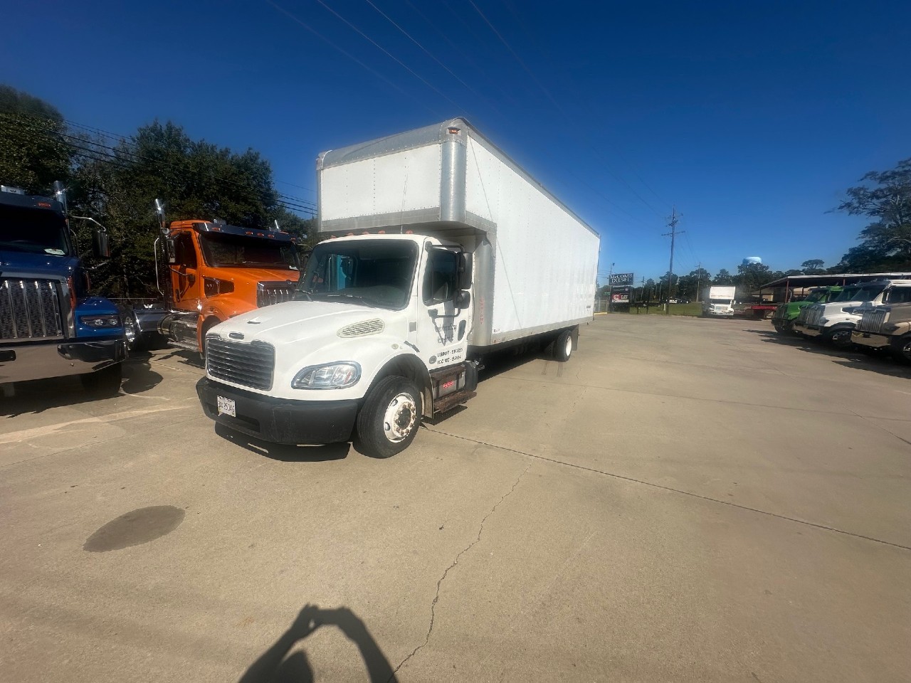 2014 FREIGHTLINER M2 106 Single Axle Daycab #1 2014 FREIGHTLINER M2 106 Single Axle Daycab #1