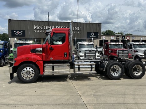 2027-western-star-49x-tandem-axle-daycab #1191