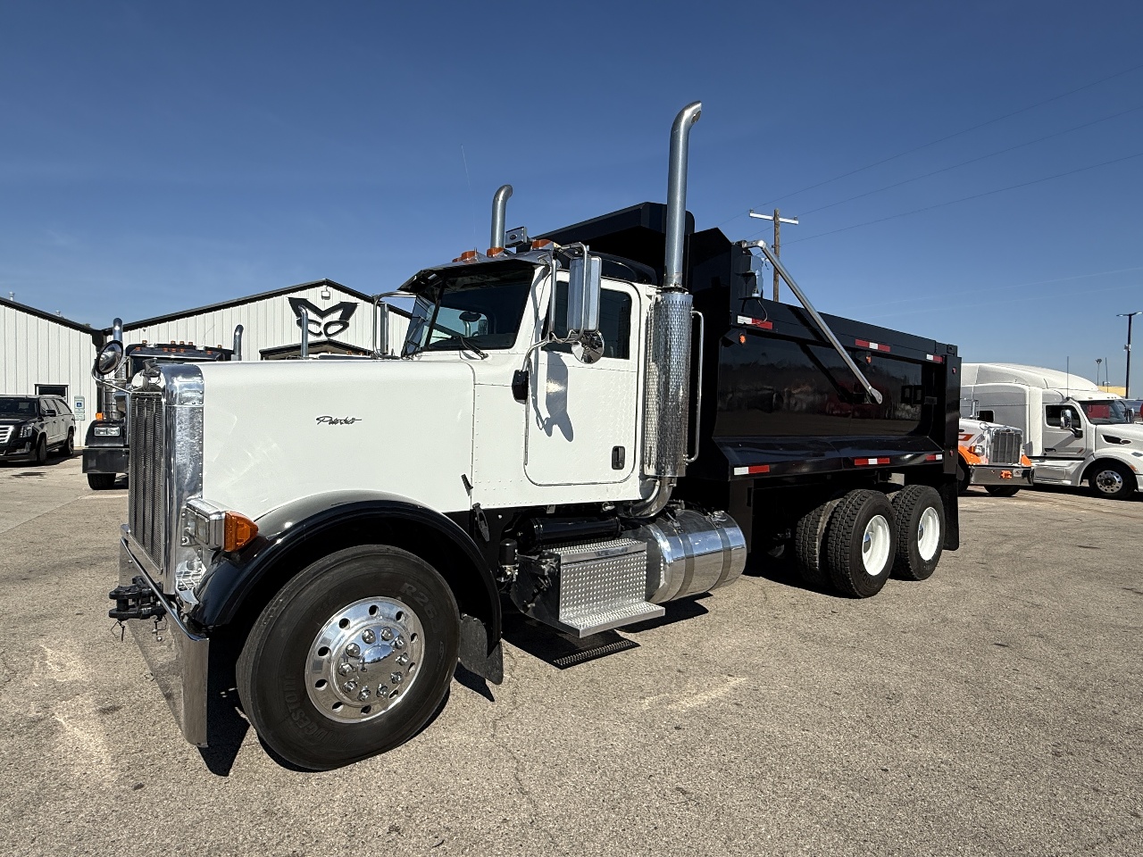 2005 PETERBILT 378 Dump Truck #1 2005 PETERBILT 378 Dump Truck #1