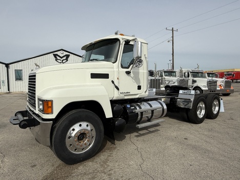 2018 MACK CHU613 Tandem Axle Daycab #3245