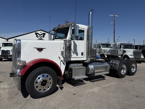 2014-peterbilt-388-tandem-axle-daycab #3248