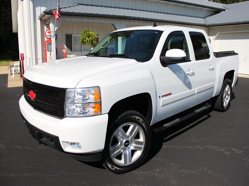 2008 CHEVROLET CREW CAB 1500 LTZ 4WD 1/2 Ton Pickup Truck