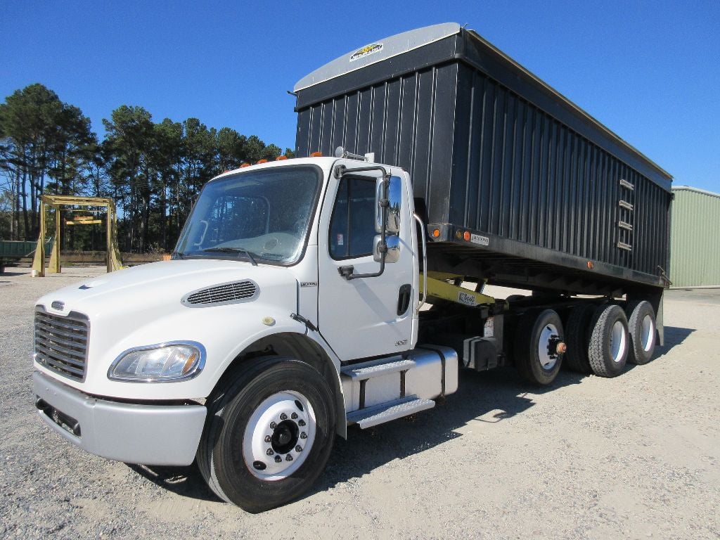 2007 FREIGHTLINER M2 Grain - Silage Truck