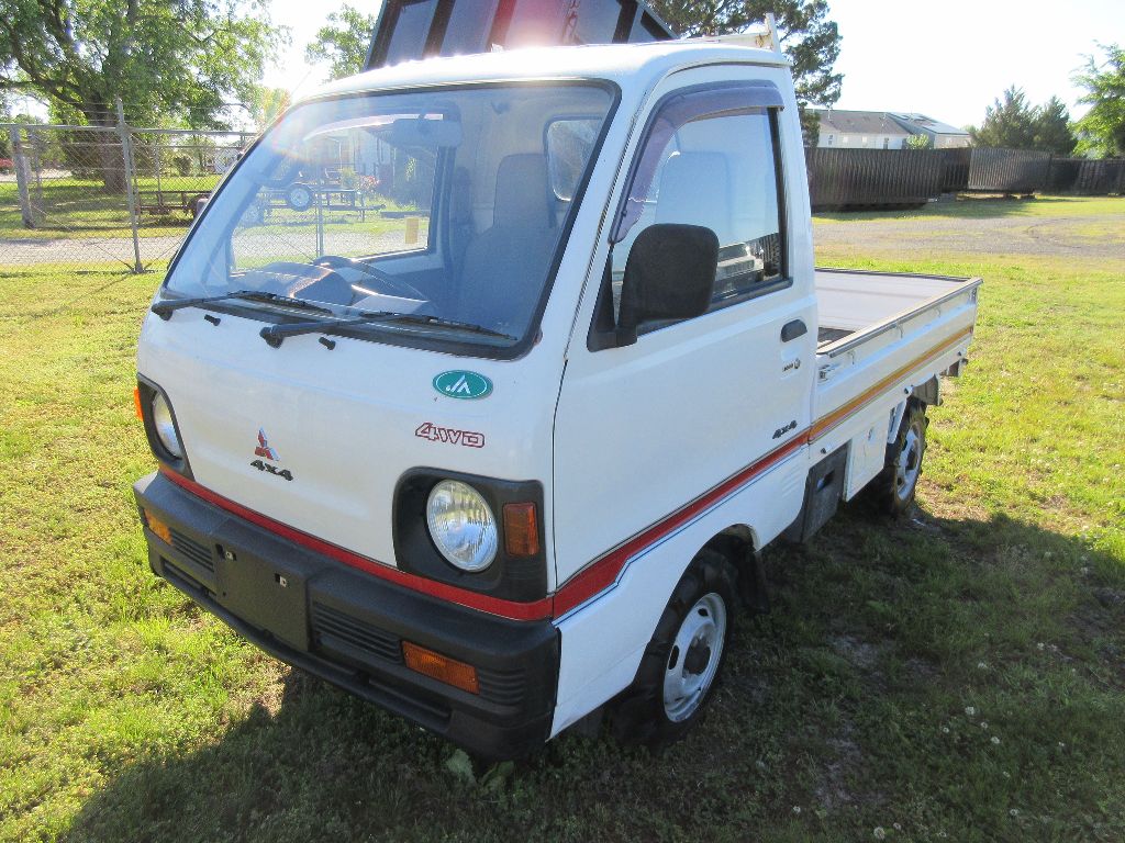 1993 MITSUBISHI MINICAB Light Duty Truck