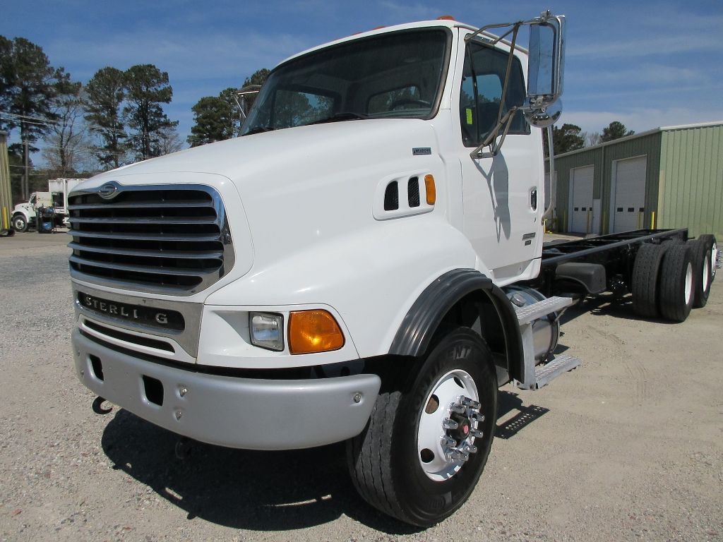 2006 STERLING L9500 Cab Chassis Truck