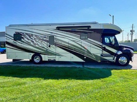 2024 RENEGADE Verona LE 38LDG Motorcoach