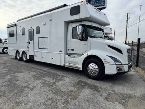 2024 RENEGADE Classic 38CSB Motorcoach