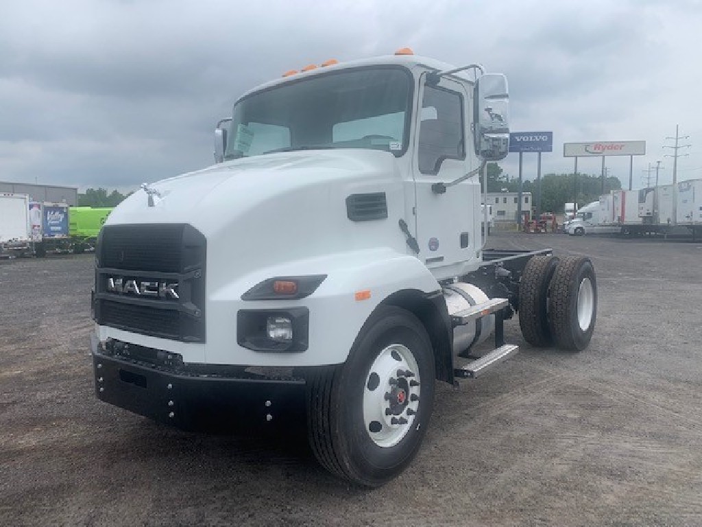 NEW MACK MD MD642 CAB CHASSIS TRUCK #302522