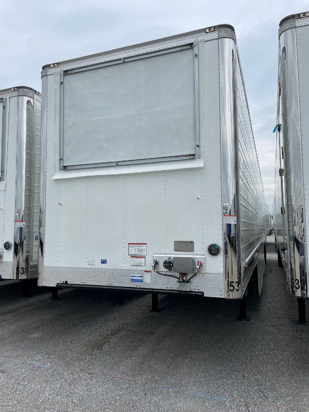 2024 VANGUARD COOL GLOBE RUB RAIL REEFER TRAILER FOR SALE 307540
