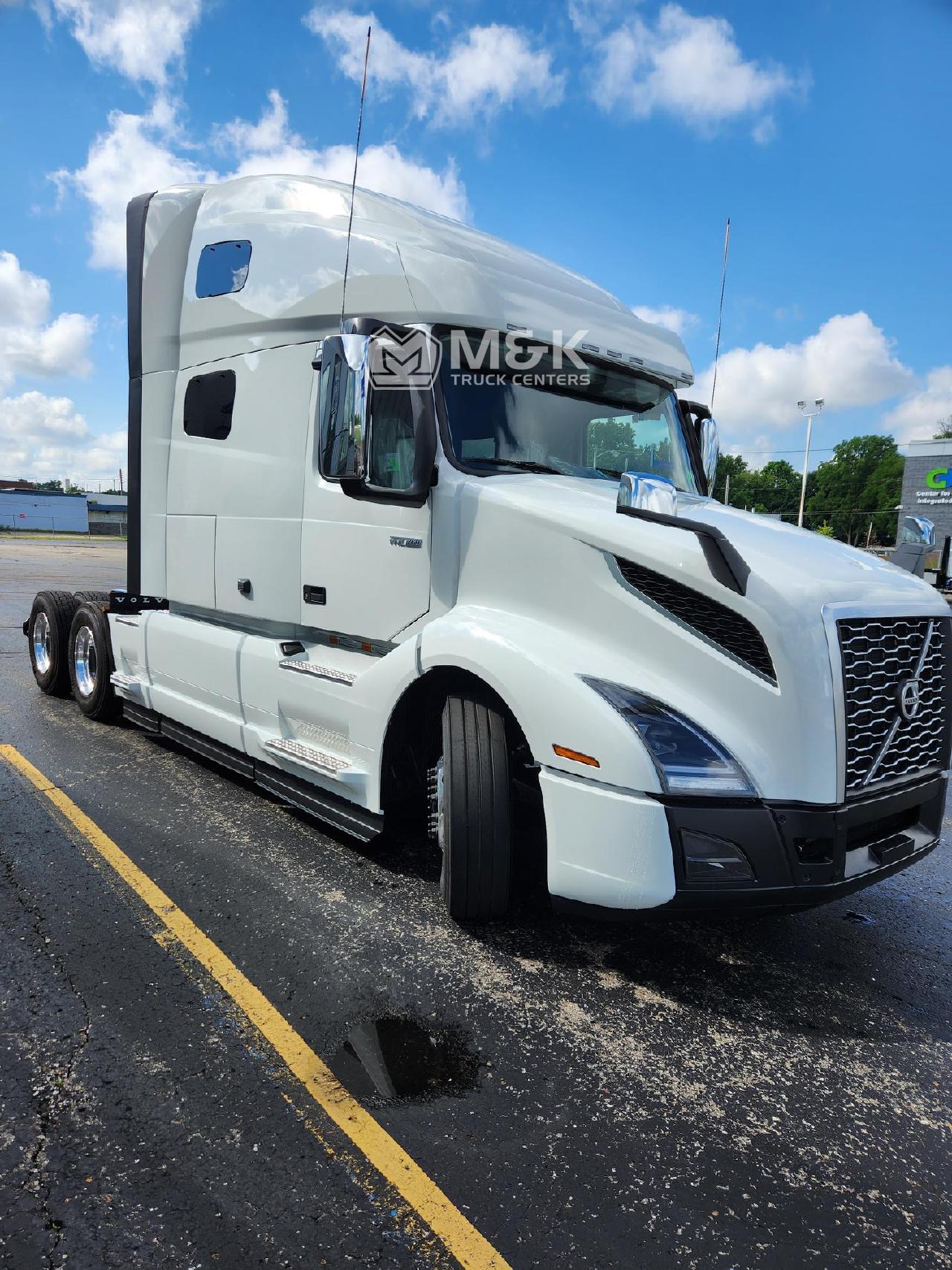 2025 VOLVO VNL64T760 SLEEPER FOR SALE 312370