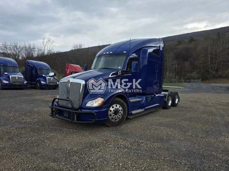 2021-kenworth-t680-sleeper #313413