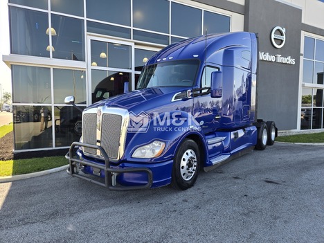 2021-kenworth-t680-sleeper #313415