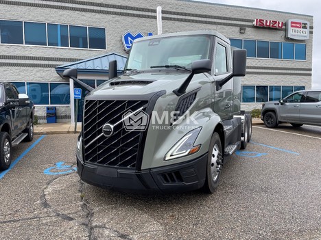 2025-volvo-vnl64t300-daycab #313797