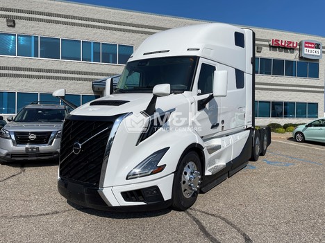 2025-volvo-vnl64t860-sleeper #315033