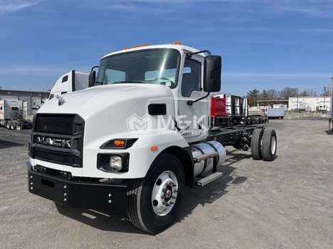 2025-mack-md-md6-236-wb-cab-chassis-truck #315037