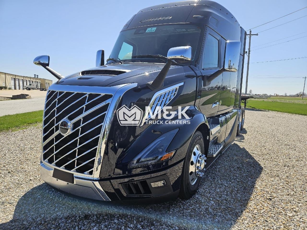 2025 Volvo - image 1