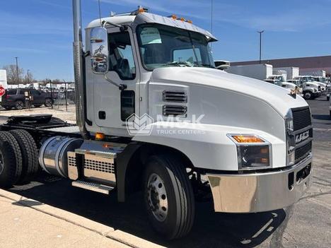 2026-mack-an64t-daycab #318075
