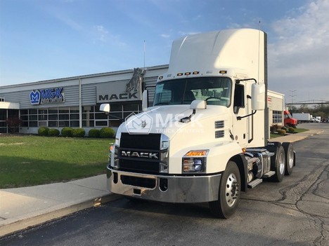 2026-mack-an64t-daycab #318220