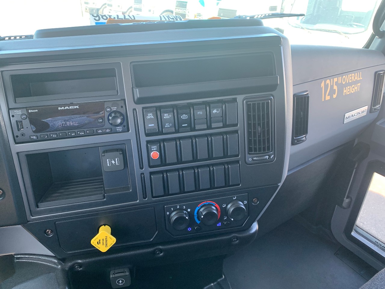 2025 Mack - image 13